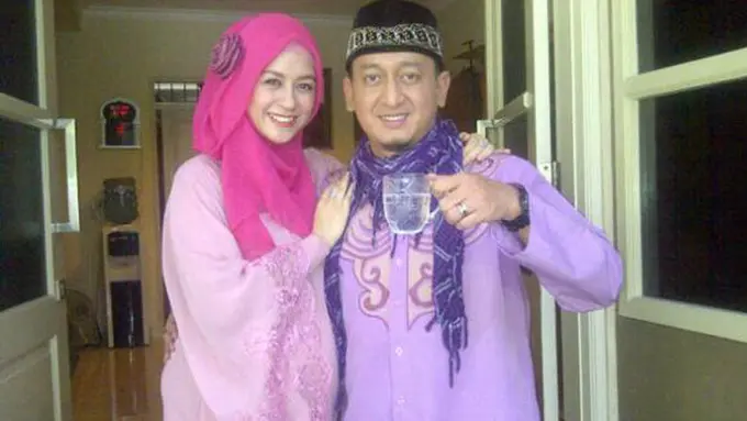 [Bintang] Ustaz Zacky Mirza dan Shinta Tanjung