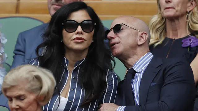 Kapal pesiar mewah Jeff Bezos