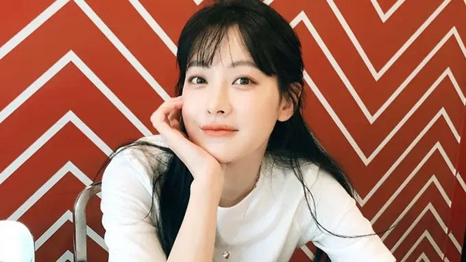 Dituduh Jadi Selingkuhan Ahn Jae Hyun, Ini 6 Potret Aktris Oh Yeon Seo yang Memesona
