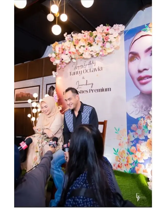 Disebut Pacar Baru Ferry Irawan, Ini 6 Potret Tanty Octavia Pengusaha Sukses