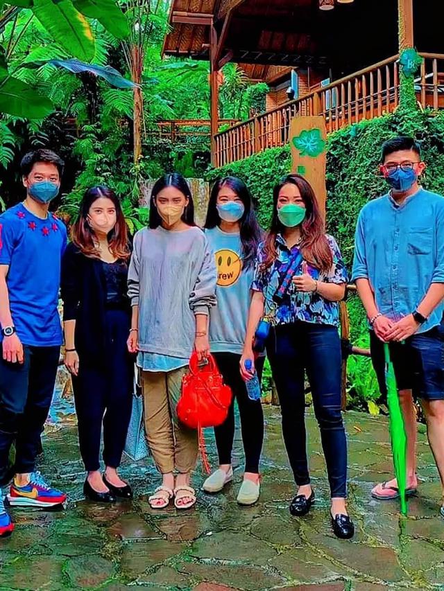 6 Potret Kedekatan Kevin Sanjaya dan Valencia Tanoesoedibjo yang Dikabarkan Pacaran