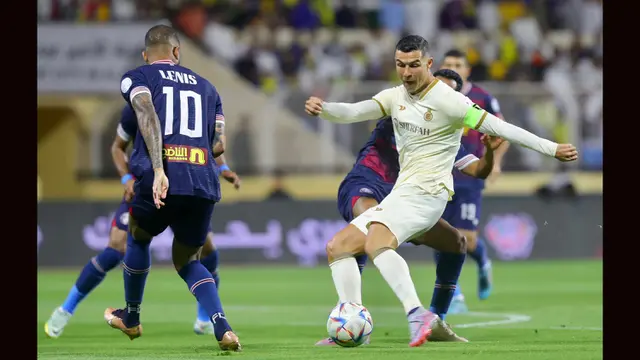 Foto: Ronaldo dan Talisca Kompak Cetak Brace, Al Nassr FC Lumat Al Adalah Lima Gol Tanpa Balas