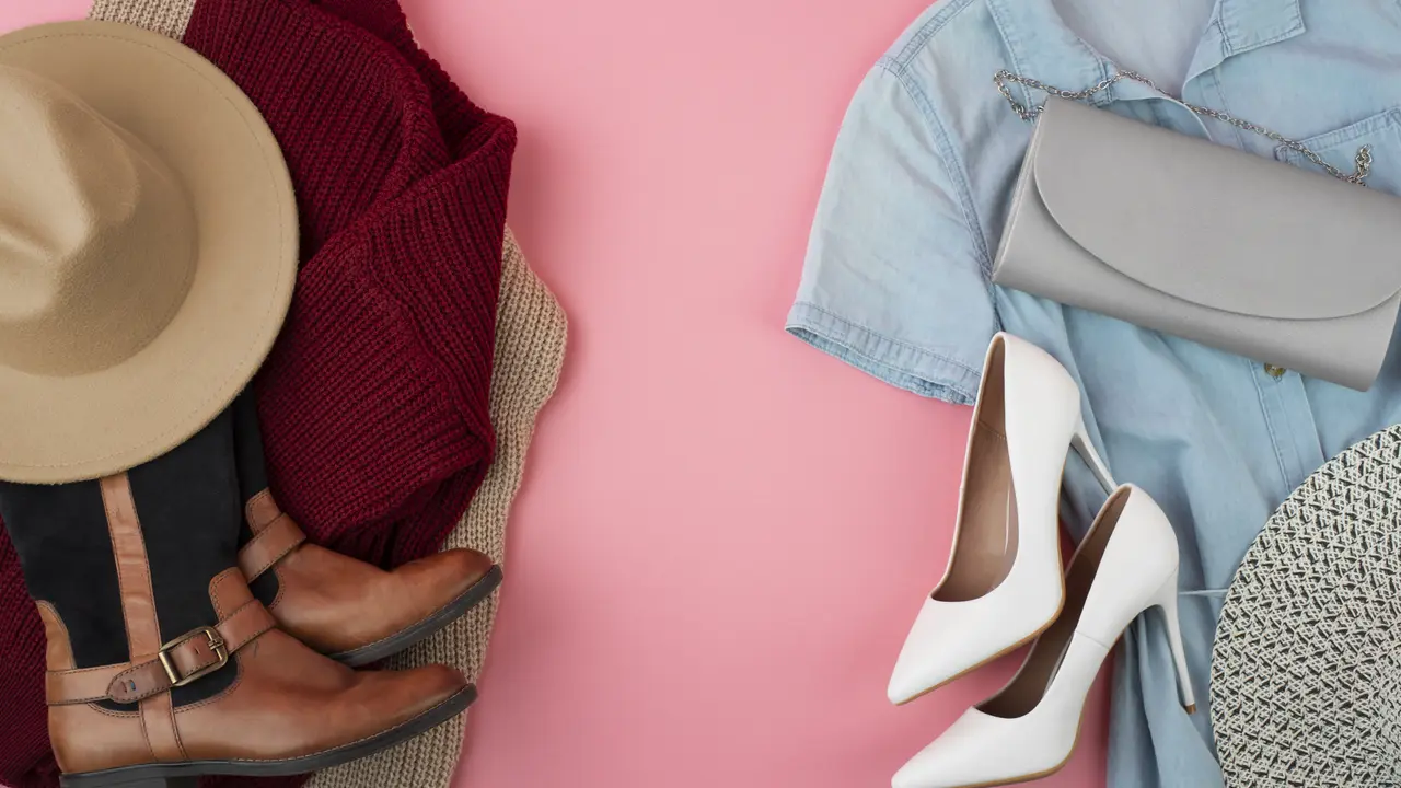 6 Fashion Item yang Bikin Look Makin Slay Tanpa Effort Berlebih (photo by freepik.com)
