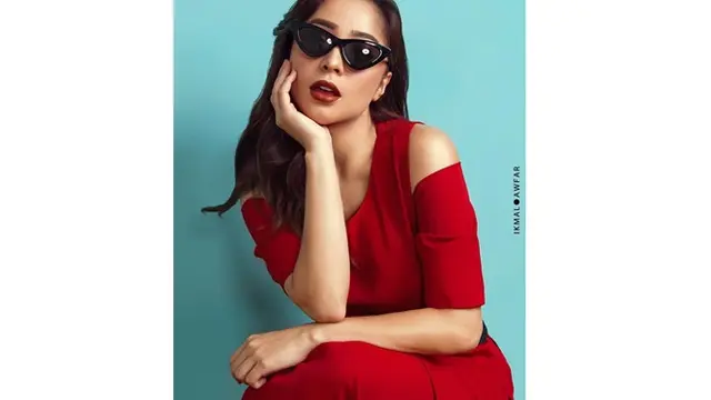 6 Gaya Pemotretan Nikita Willy yang Paling Curi Perhatian, Selalu Modis