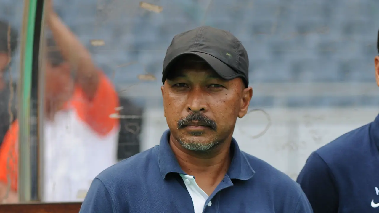 Fachri Husaini