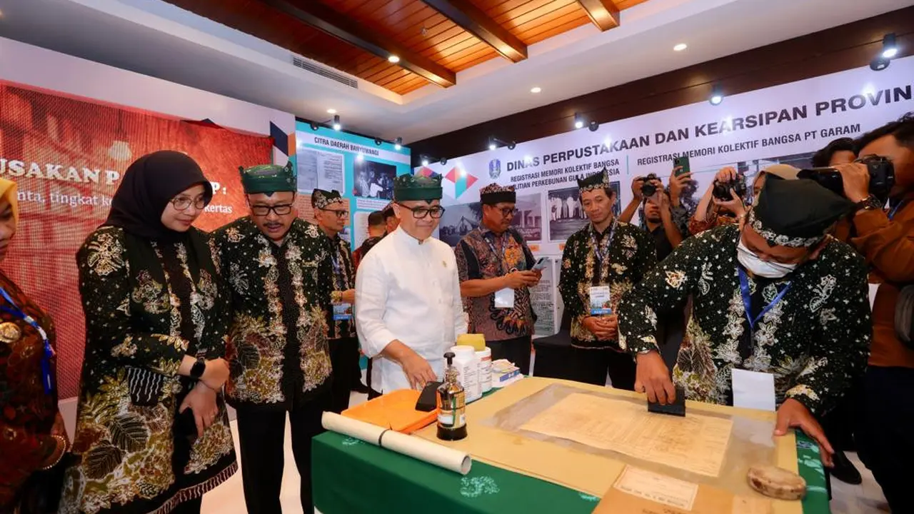 Bupati Ipuk Minta ANRI Distribusikan Copy Digital Arsip Banyuwangi 
