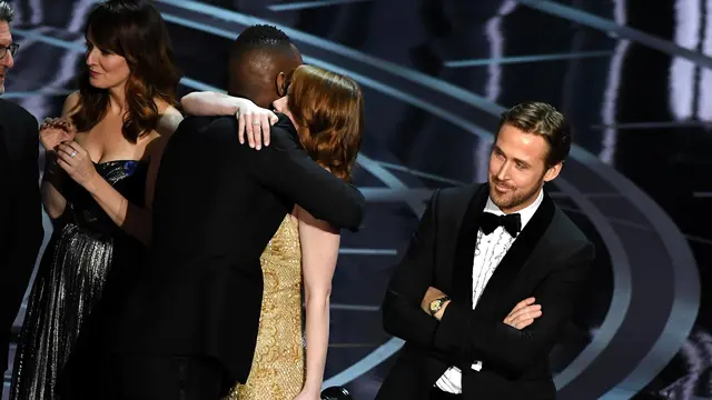 [Bintang] Emma Stone