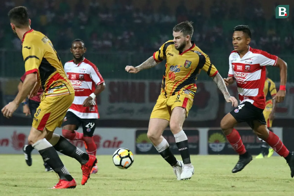 Madura United vs Mitra Kukar