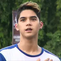 Terkejut saat foto ciuman bibir dengan Alyssa Daguise tersebar, Al Ghazali mendapatkan peringatan dari Maia Estianty.