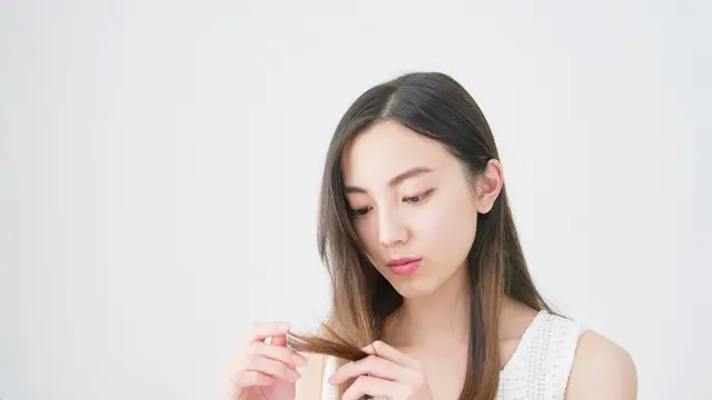 Kriteria Shampoo untuk Rambut Kering yang Wajib Diketahui dan Tips Perawatan untuk Menjaga Kelembapan Alaminya