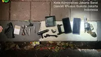 Bawa Senpi Rakitan dan Kunci T, 2 Pemuda Ditangkap Polisi di Kedoya
