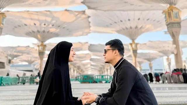 Potret Dhini Aminarti dan Dimas Seto. (instagram/dhiniaminarti)