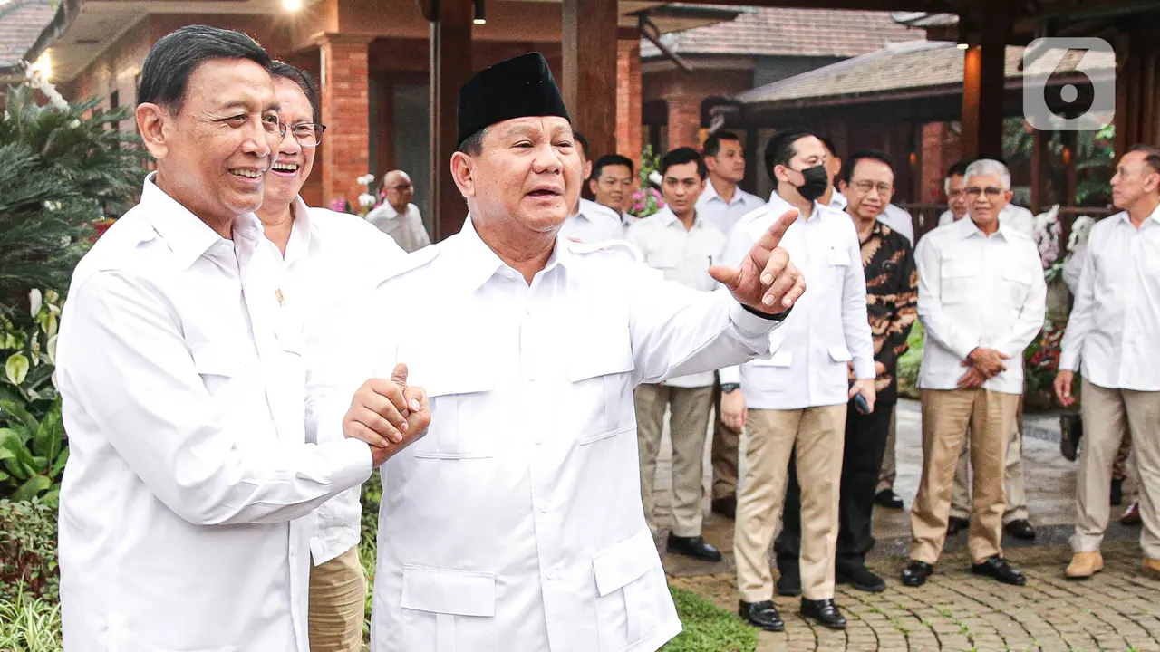 Jalin Silaturahmi Politik, Wiranto Sambangi Kediaman Prabowo di Hambalang