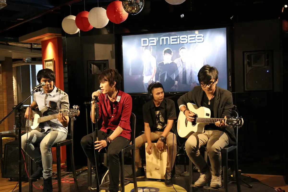 [Bintang] De' Meises 