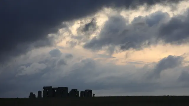 Lingkaran Prasejarah Ditemukan di Stonehenge Inggris