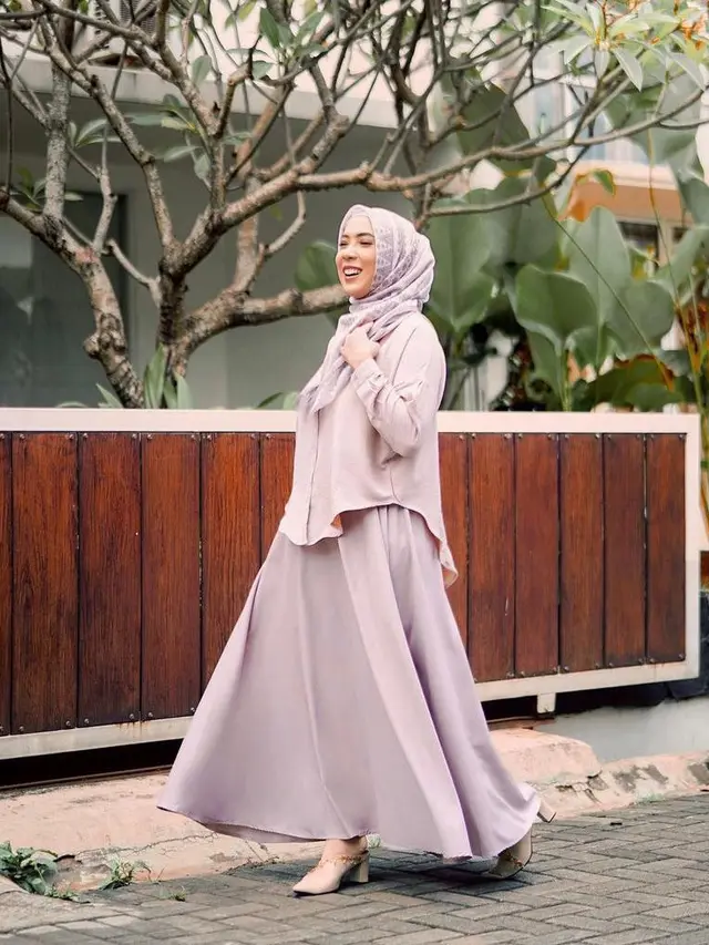 11 Ide Padu Padan Outfit Hijab untuk Lebaran ala Artis, Zaskia Sungkar hingga Citra Kirana
