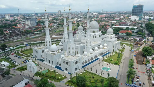 Masjid Sheikh Zayed Solo