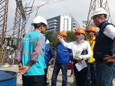 Plt Direktur Utama PLN Sripeni Inten Cahyani melakukan sidak memastikan pasokan listrik saat pelantikan Jokowi-Ma'ruf Amin di  UPB (Unit Pengatur Beban) Cawang, Jakarta, Minggu (20/10/2019).  Persiapan dilakukan demi lancarnya pasokan listrik pelantikan Presiden dan Wapres siang ini. (Dok. PLN)