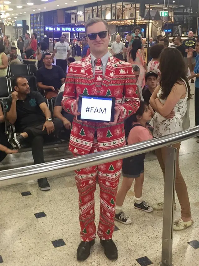 Aksi Lucu di Bandara