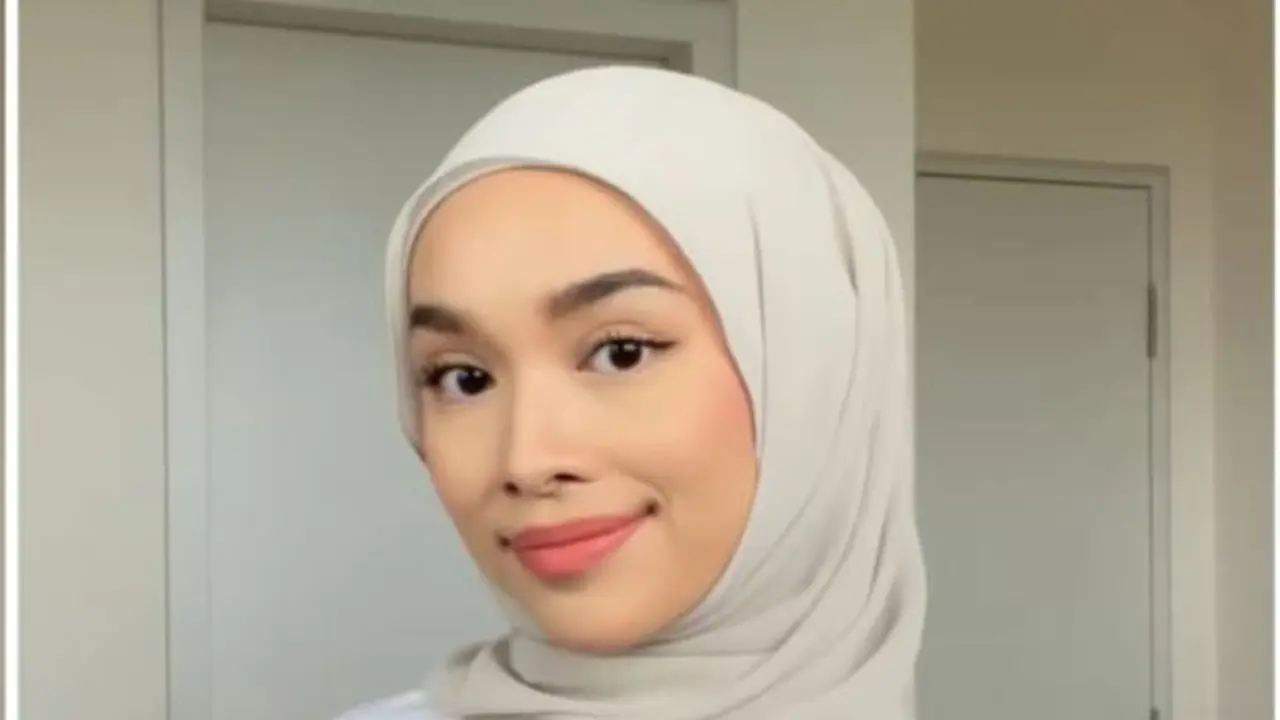 Tips Pakai Hijab Pashmina dari Sofea, Cukup dengan 1 Jarum