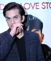 Pemeran ganteng, Rizky Nazar baru saja menyelesaikan film terbarunya berjudul London Love Story 2. Banyak pengalaman seru saat memerankan tokoh Gilang. (Nurwahyunan/Bintang.com)