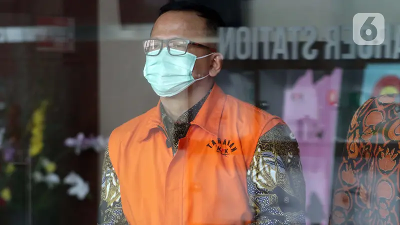 Suap Izin Benih Lobster, Mantan Menteri KP Edhy Prabowo Dihukum Lima Tahun Penjara