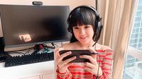 Mantan anggota JKT48, Cindy Gulla kini terkenal jadi YouTuber gaming. (Sumber: Instagram/@cgulla)