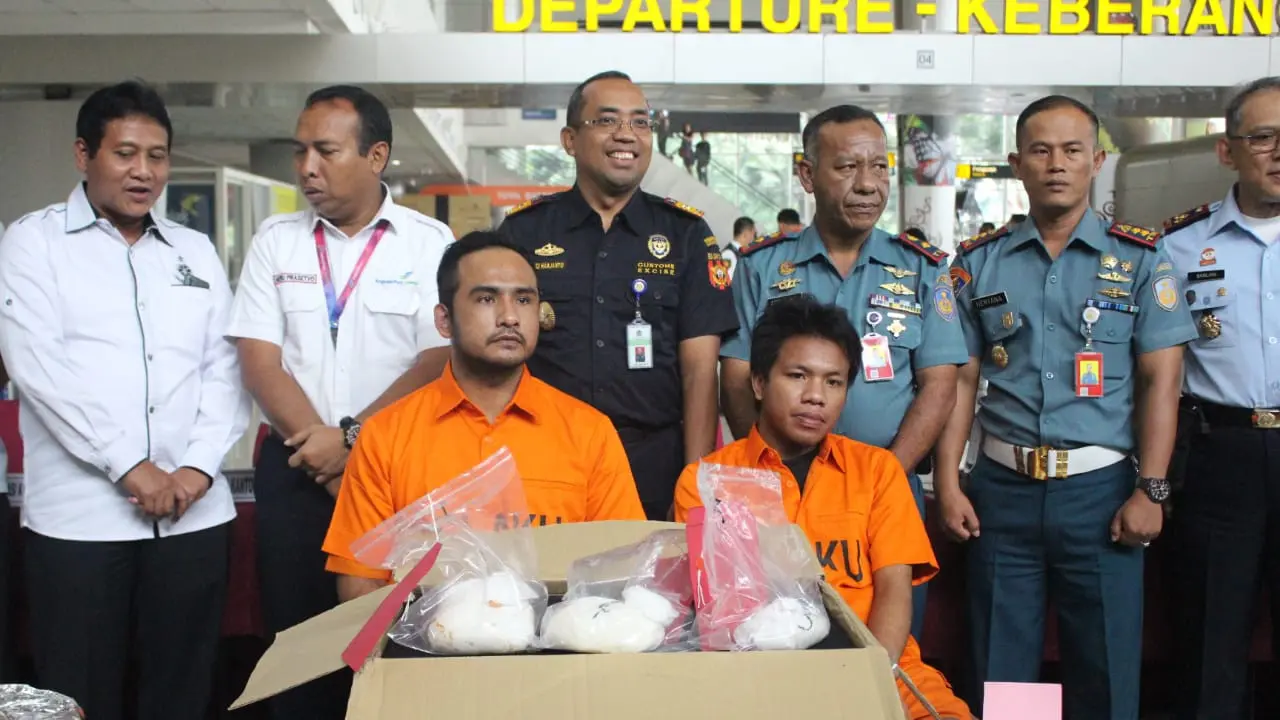 Nekat sembuyikan narkoba di dalam anus (Dian Kurniawan/Liputan6.com)
