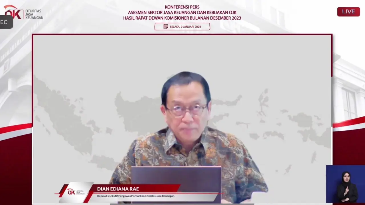 Kepala Eksekutif Pengawas Perbankan OJK Dian Ediana Rae dalam RDK Bulanan November 2023 secara virtual, Selasa (9/1/2024). (Tira/Liputan6.com)