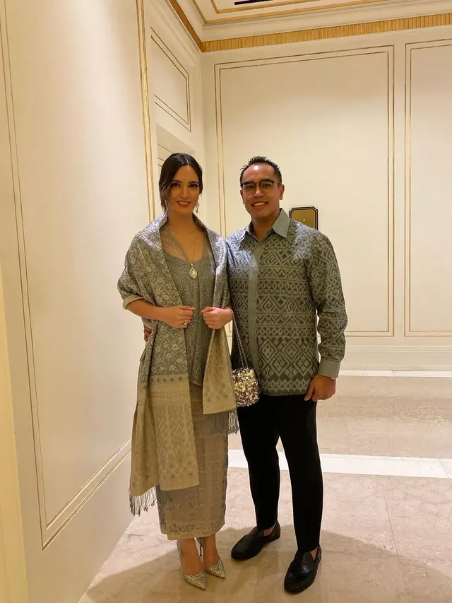 7 Potret Mesra Nia Ramadhani dan Ardi Bakrie, Tak Khawatir dengan Pelakor