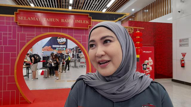 Antrean Check In Penumpang Kereta Whoosh Sampai 2 Meter Jelang Libur Imlek 2025, Tiket Jangan Sampai Dibuang