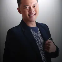 Nama Danang kian melejit, setelah menjadi juara kedua di ajang menyanyi dangdut D’Academy 2 Indosiar, ia berhasil menjadi juara pertama di ajang D’Academy Asia yang diikuti oleh empat negara di Asia. (Galih W. Satria/Bintang.com)