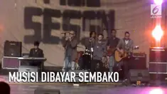 Sebuah konser musik digelar di Yogyakarta menyambut Hari Musik Nasional. Pengunjung yang ingin menonton diwajibkan membawa sembako untuk disumbangkan.