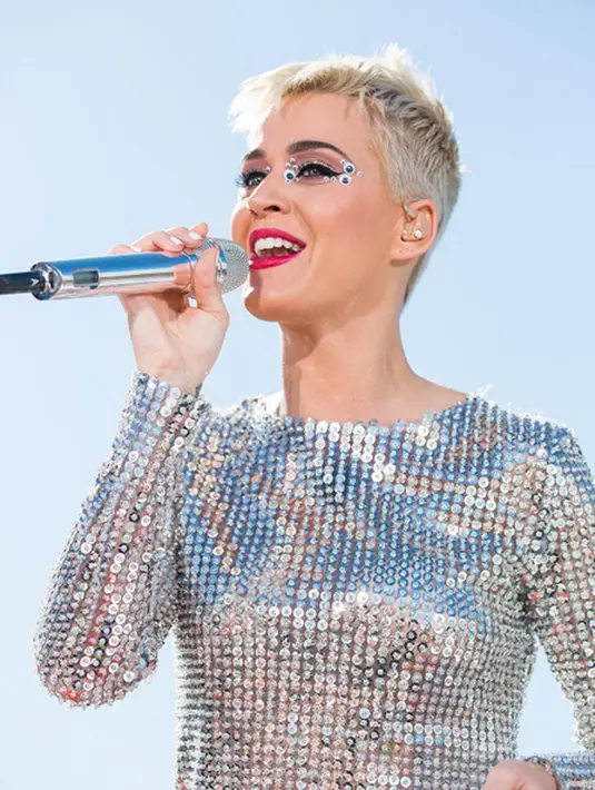 Melansir Eonline, Katy menceritakan hal tersebut di mana ia sangat merasa berat dalam menajlani hidup. Namun jika mengingatnya, Katy pun mengaku sangat merasa  malu. (Instagram/katyperry)