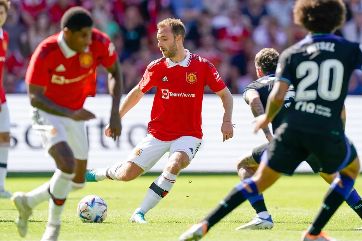 Foto: Debut Menjanjikan Christian Eriksen saat MU Melawan Atletico Madrid