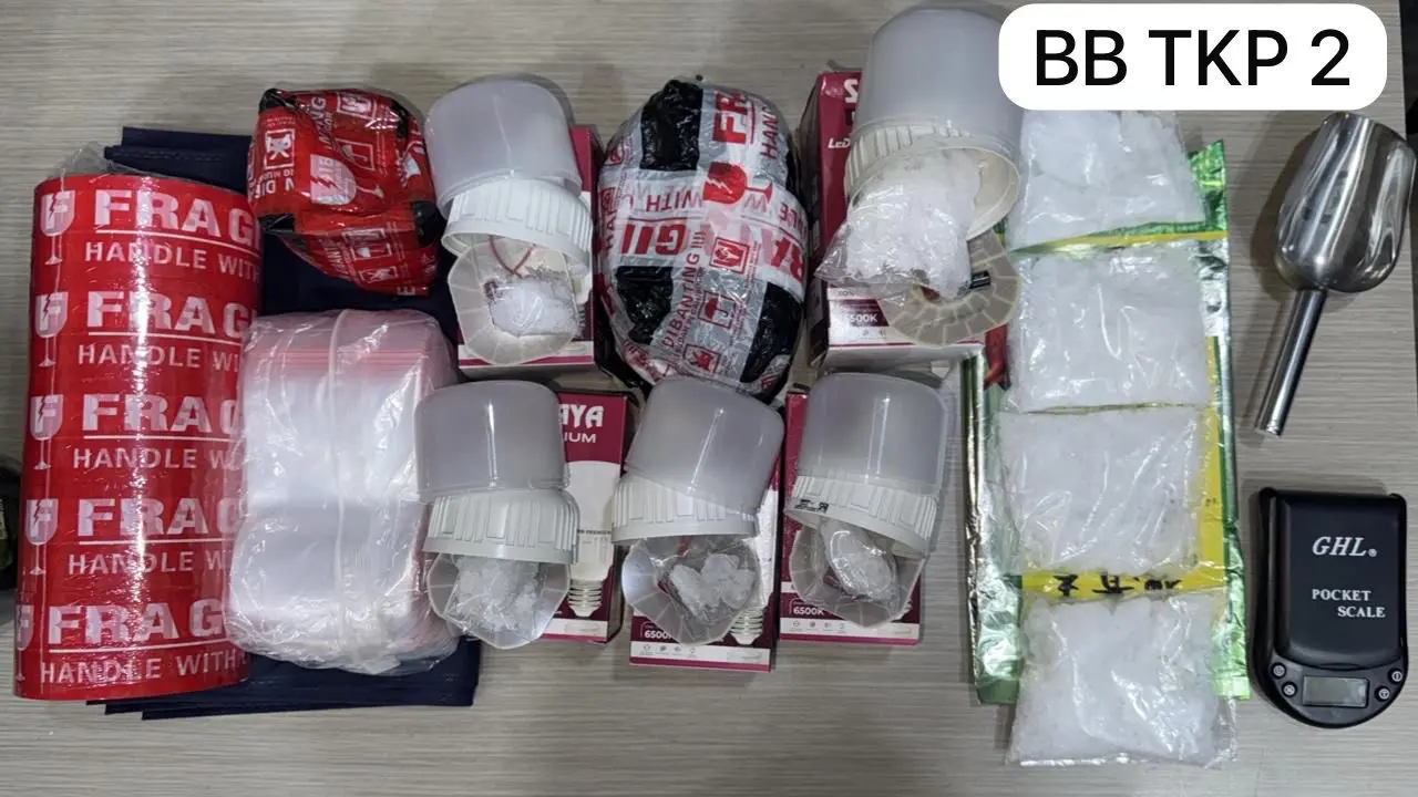 Barang bukti sabu yang diamankan Polisi dari pemuda berinisial AR (20) yang ditangkap di Jagakarsa, pada Senin (8/9/2025).