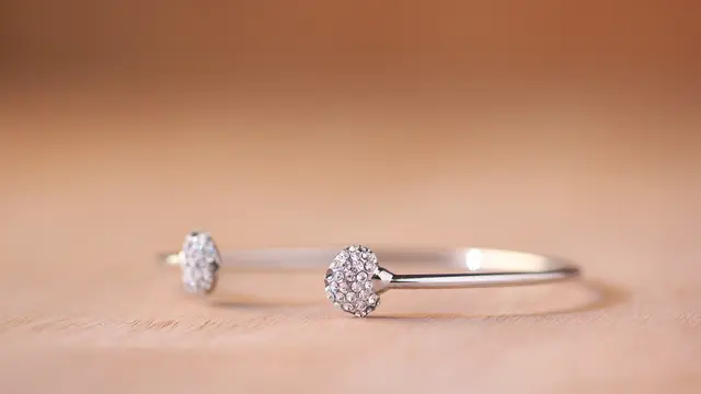 Arti Mimpi Gelang Emas Lainnya