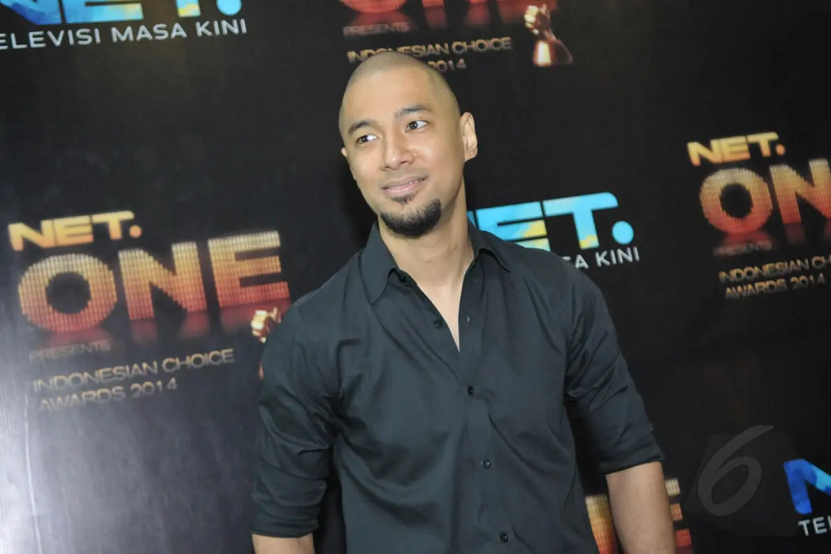 Terjun ke Dunia Politik, Marcell Diceraikan Istri ?