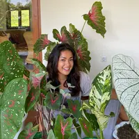 Kabar bahagia datang dari Nirina Zubir. Setelah satu bulan berjuang, akhirnya ia dinyatakan sembuh dari Covid-19. Menyusul suami dan anak-anaknya. (Instagram/Nirinazubir_)