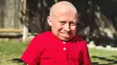 Seperti yang dilansir dari People, dinas kebakaran Los Angeles membenarkan jika seorang petugas mendapat panggilan ke rumah Verne Troyer. TMZ melaporkan jika Troyer mabuk dan ingin bunuh diri. (Foto: instagram.com/vernetroyer)