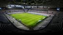 Stade de Nice di bangun tahun 2013 dengan kapasitas 35.624 penonton. Rekor penonton yang hadir adalah 34.450 saat pertandingan pembuka antara Nice melawan Valenciennes tahun 2013. (EPA/Sebastien Nogier)