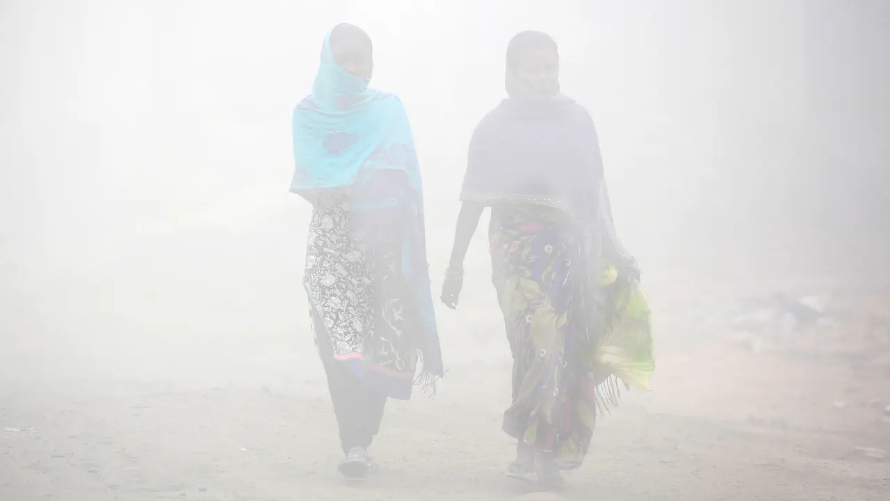 20161201-Kabut-Tebal-India-Reuters