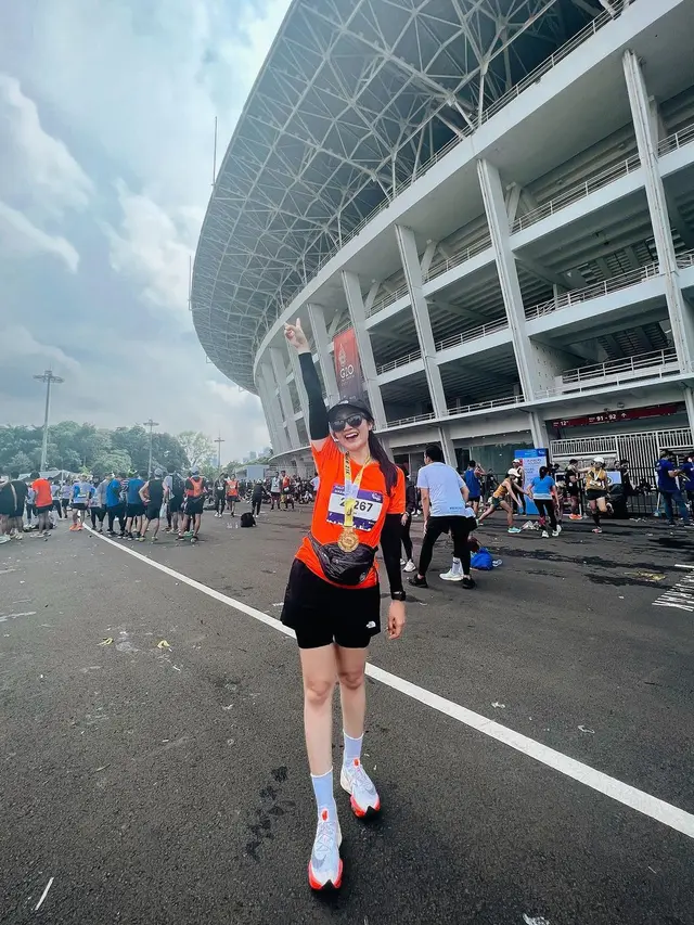 6 Momen Febby Rastanty Perdana Ikut Lari Marathon, Sempat Overthinking