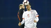 Pemain Timnas Spanyol, Sergio Busquets, saat menghadapi Krosaia pada UEFA Nations League, Jumat (16/11/2018) dini hari WIB. (AP Photo/Darko Bandic)