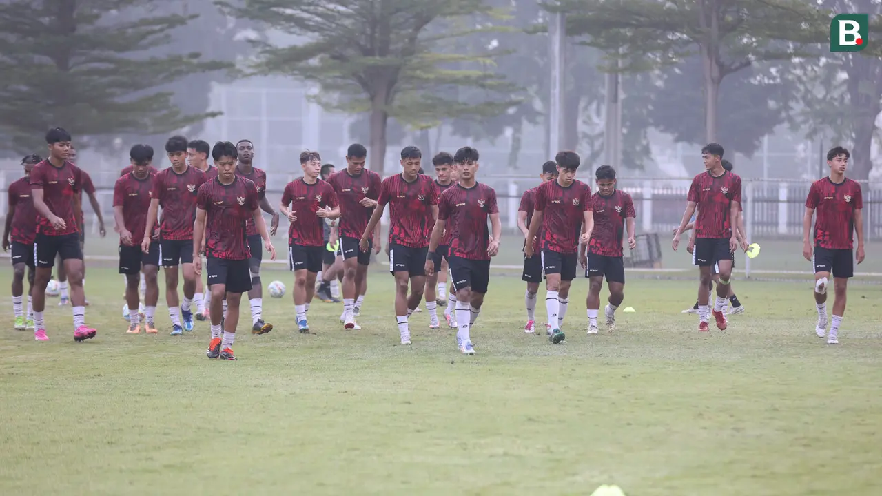Foto: Antusiasme Skuad Timnas Indonesia U-20 saat Jalani Latihan Terakhir Jelang TC ke Como untuk Ikuti Toulon Tournament 2024 di Prancis