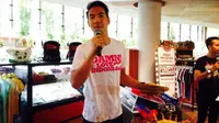 Daniel memang baru saja membuka cabang ke-8 store clothingnya yang terletak di Beach Walk Kuta, Bali.