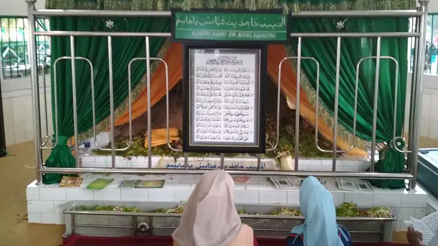 Kisah Wali Nyeleneh dan Kubah Segi Enam di Kampung Basirih Banjarmasin. (Liputan6.com/Moch Harun Syah)