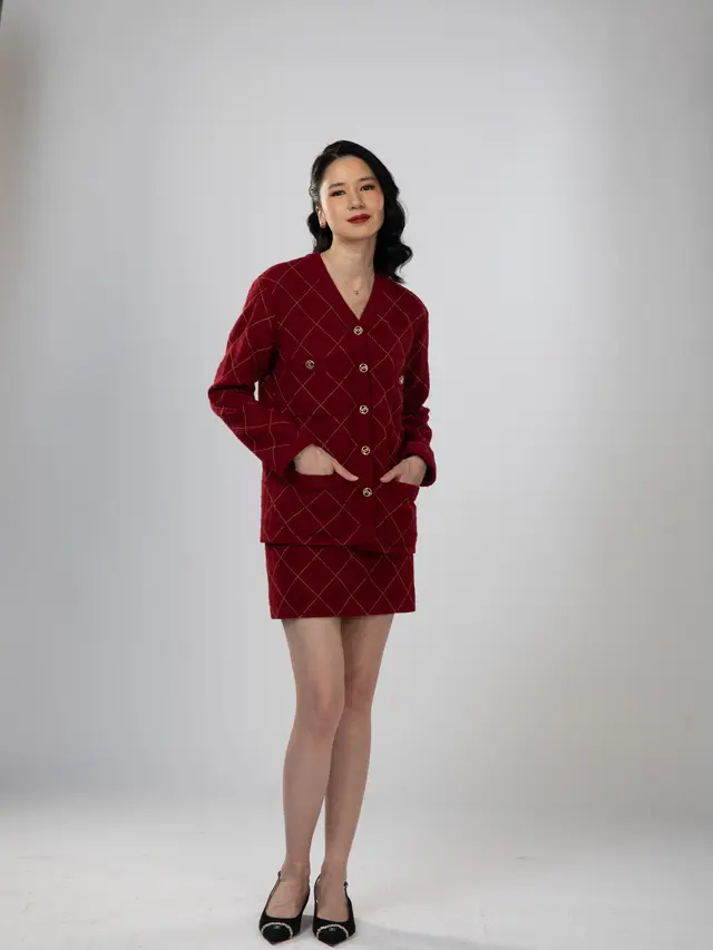 Laura Basuki tampil glamor (Istimewa)