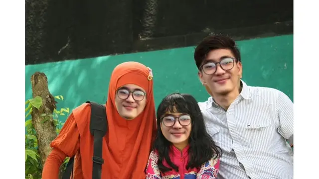 Pria Ini Buat Sayembara Minta Diedit Fotonya Jadi Lucu, 7 Hasilnya Bikin Geleng Kepala