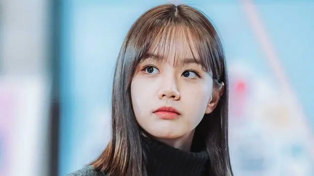 10 Inspirasi Gaya Rambut WFO ala Aktris Kdrama, Tampil Rapi Sepanjang Hari Tanpa Banyak Usaha (8)